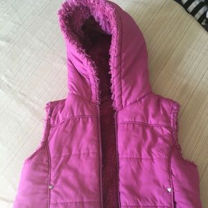 Girls 6/6x reversible vest.